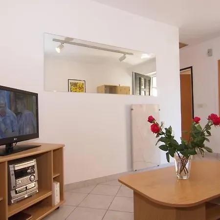 Apartman Carmel *